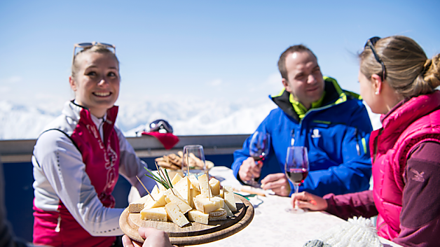 oetzi glacier tour